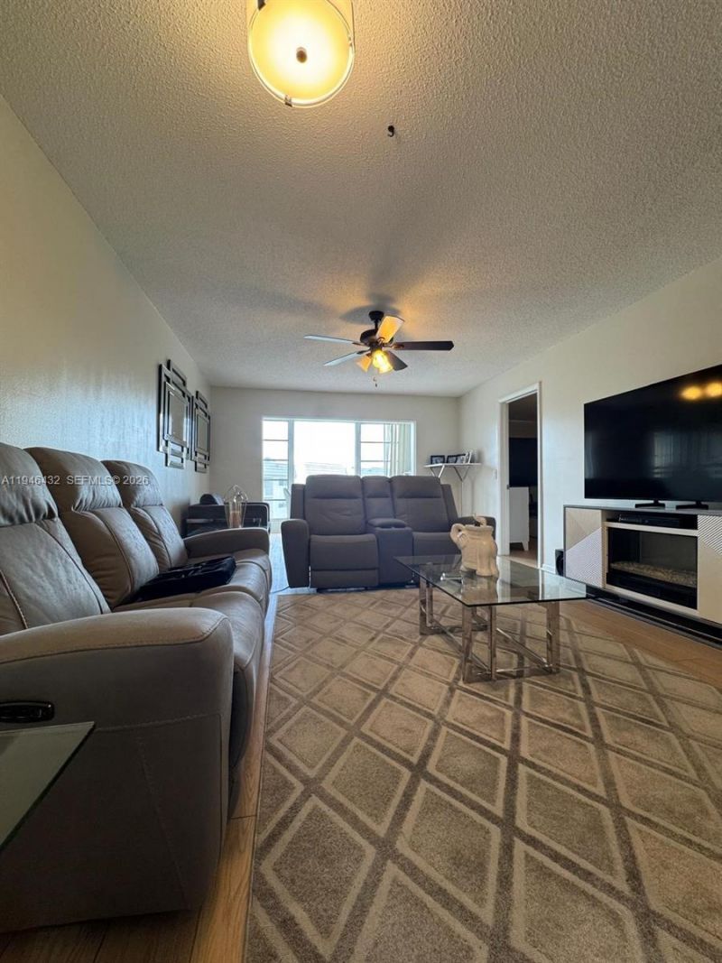 8305 Sunrise Lakes Blvd , Unit 312, Sunrise, FL 33322 Photo