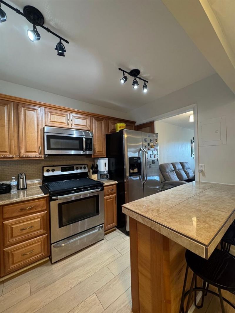 8305 Sunrise Lakes Blvd , Unit 312, Sunrise, FL 33322 Photo