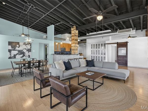 1501 Locust Street, Unit 1204, St Louis, MO 63103