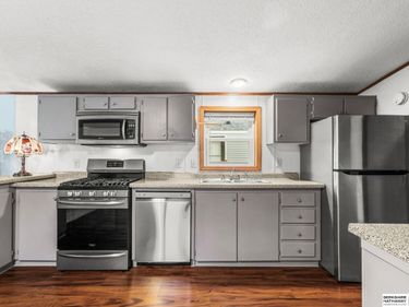 6363 Grover Street, Unit 13, Omaha, NE 68106