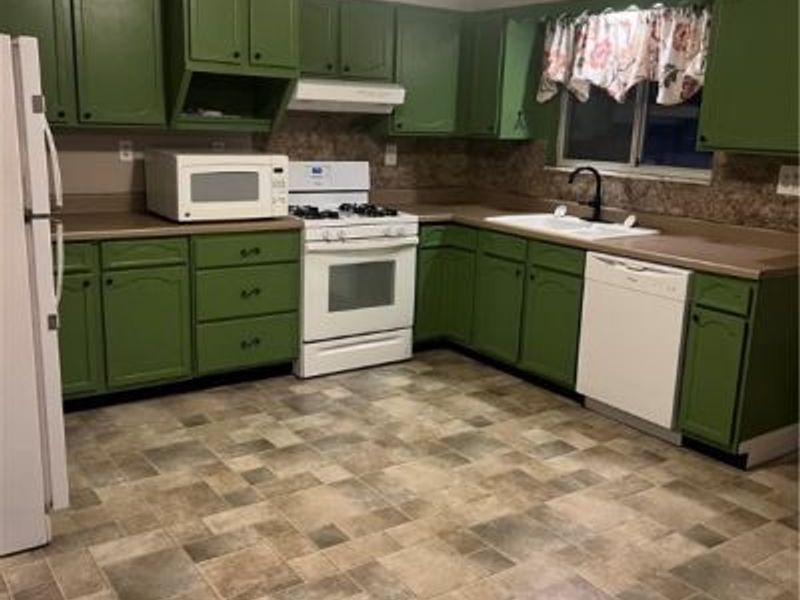 1105 4th Street, Belpre, OH 45714 Photo 8