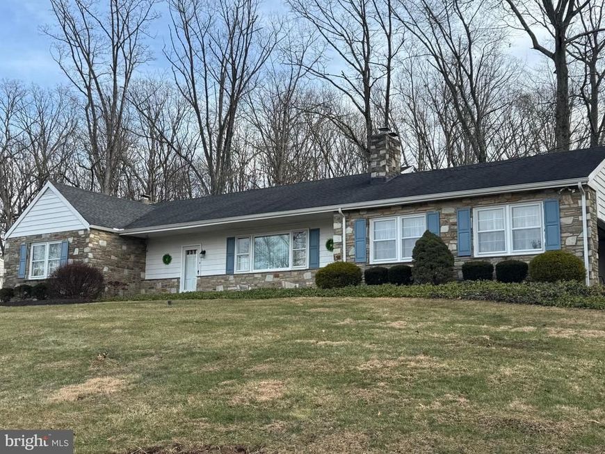 30 Hollow Road, Telford, PA 18969 Main Photo