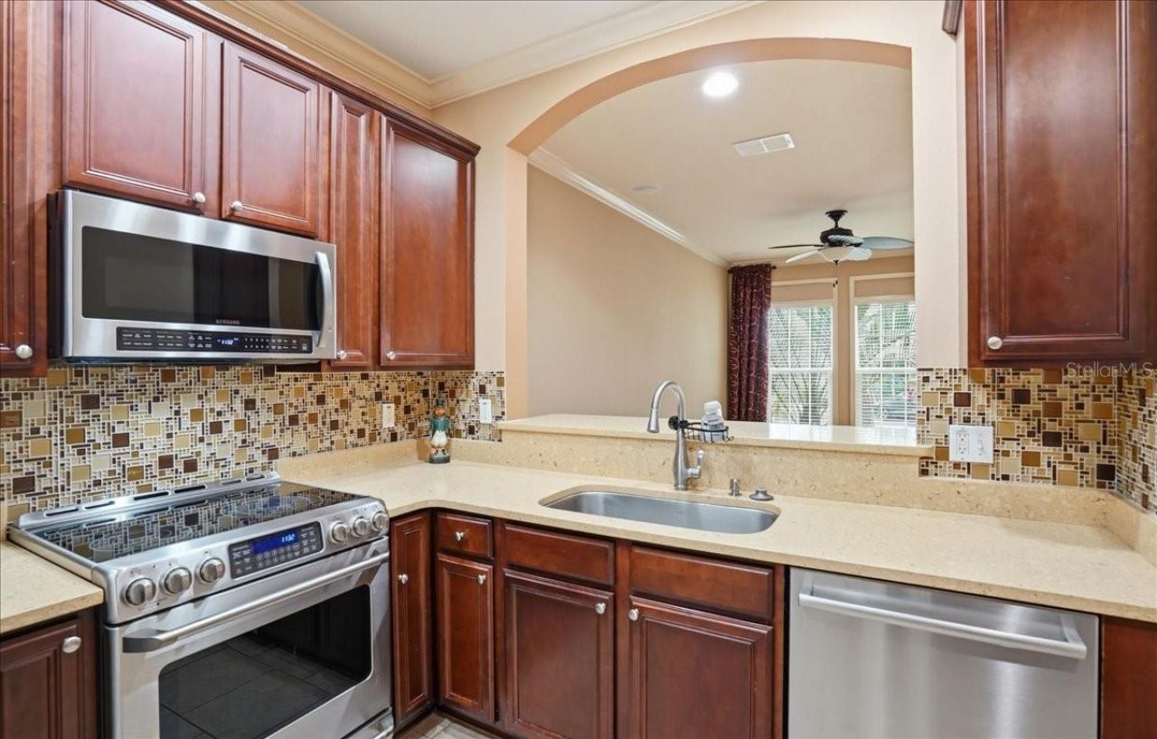 607 3rd Avenue S, Saint Petersburg, FL 33701 Photo