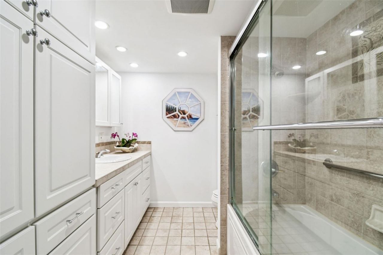 4160 35th Terrace S, Unit C, Saint Petersburg, FL 33711 Photo