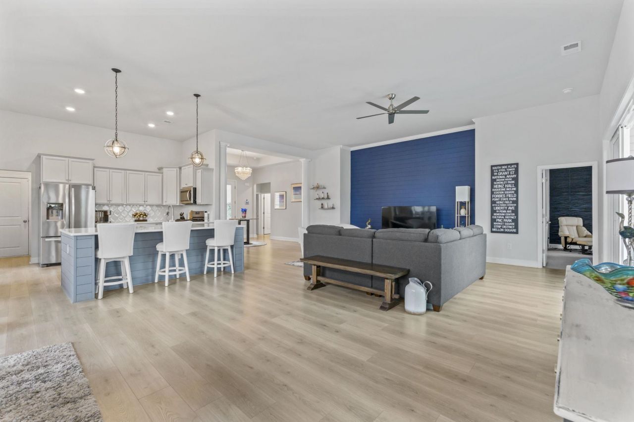 3093 Sutherland Dr. Photo 15