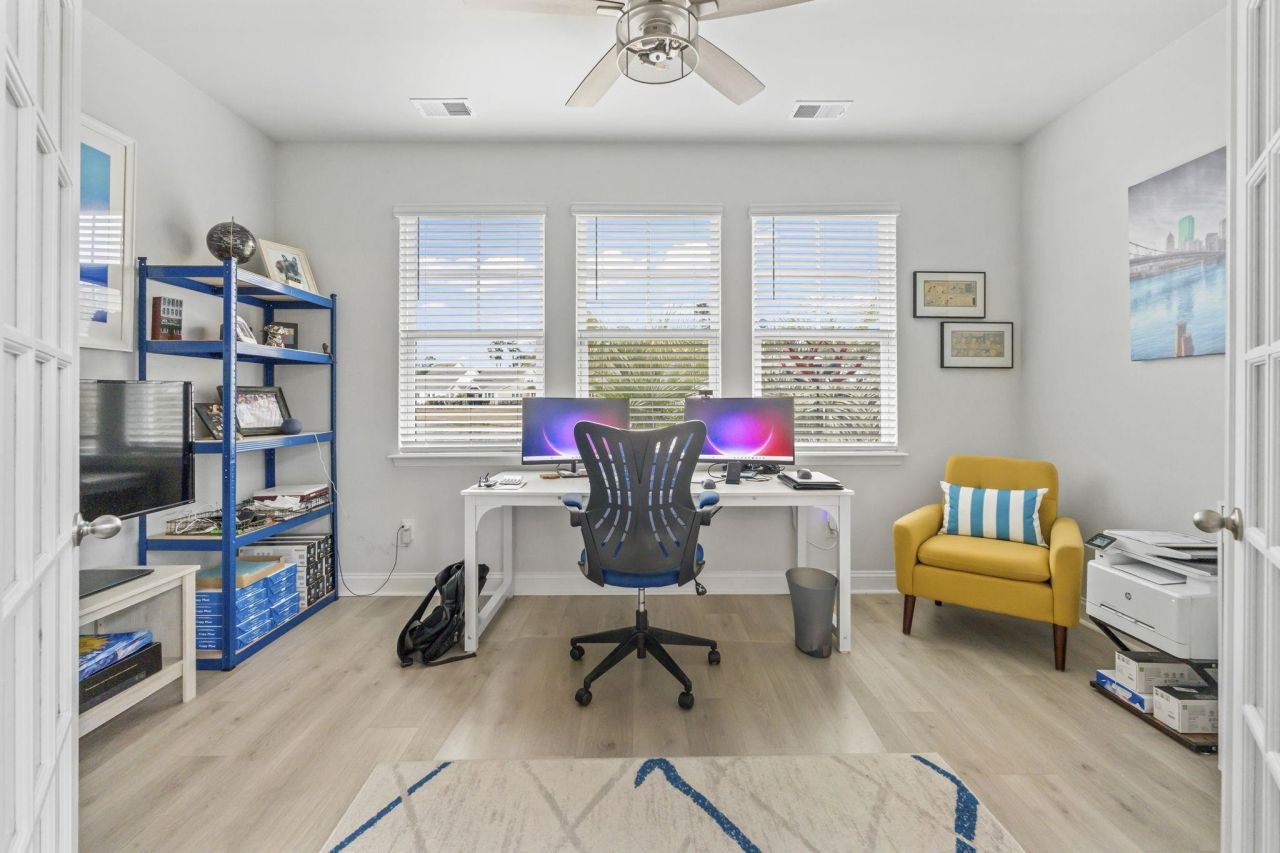 3093 Sutherland Dr. Photo 18