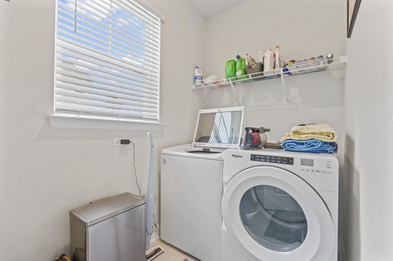 3093 Sutherland Dr. Photo 28