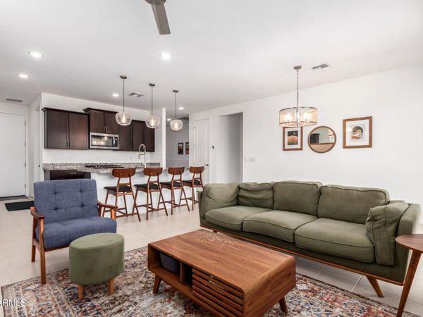 17471 W RUNNING DEER Trail, Surprise, AZ 85387