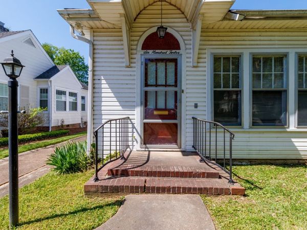 612 Anderson Dr , Clarksville, TN 37040