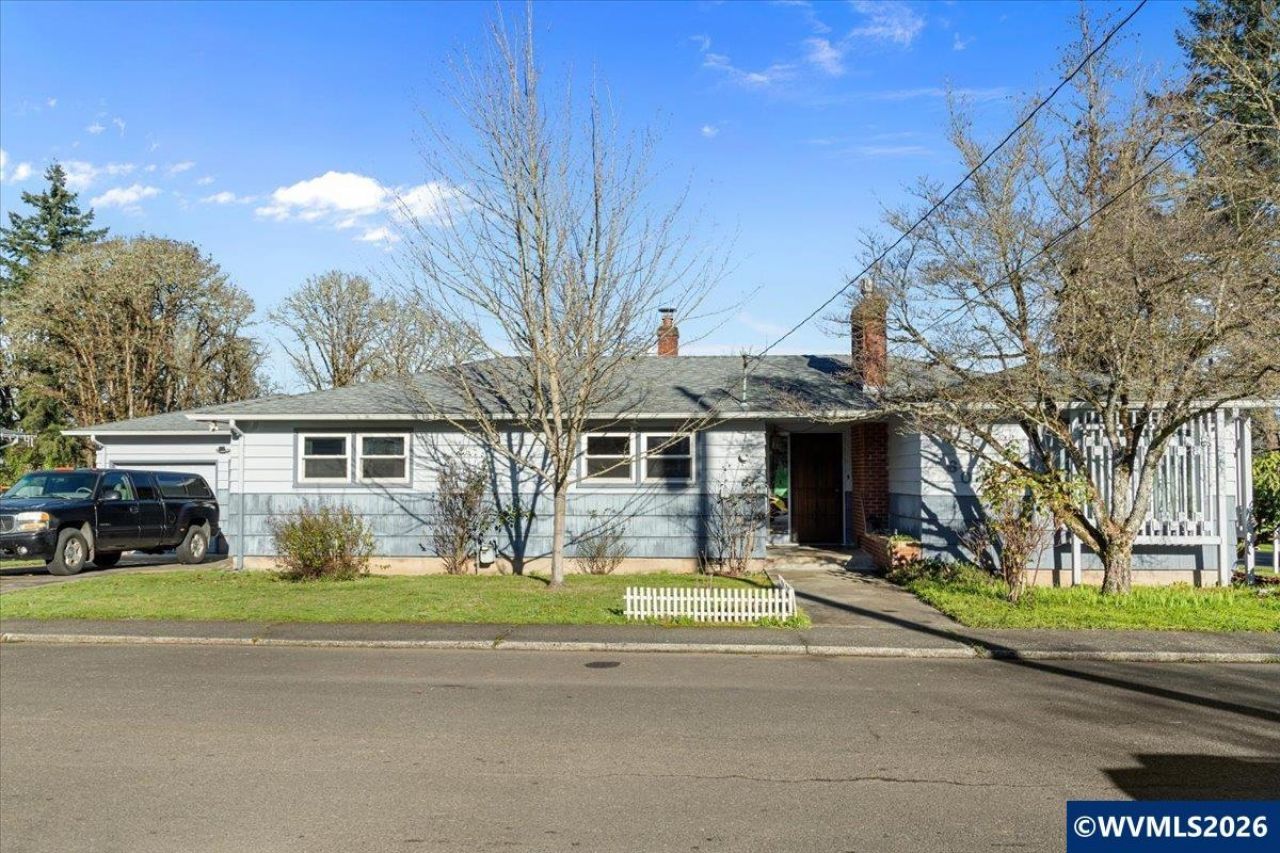 760 Birch St, Sweet Home, OR 97386 Main Photo