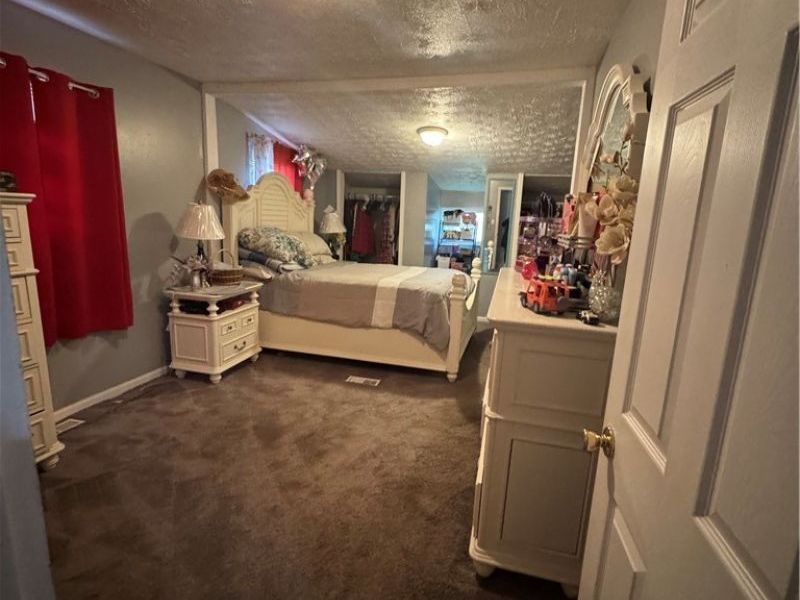379 Laurel Drive, Berea, OH 44017 Photo 6