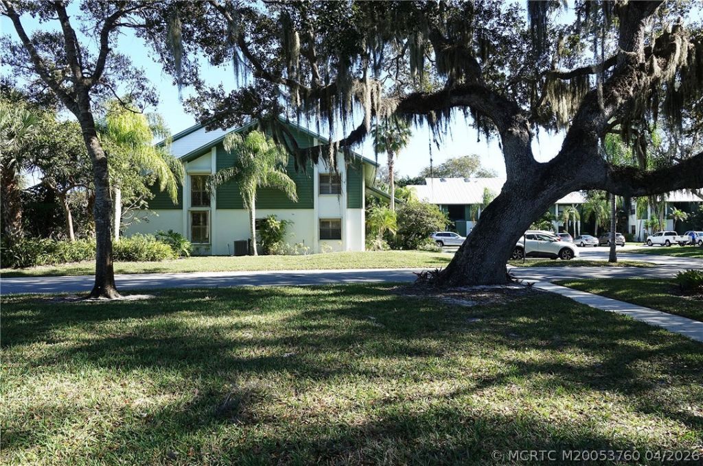5290 SE Seascape Way, Unit 201, Stuart, FL 34997 Photo