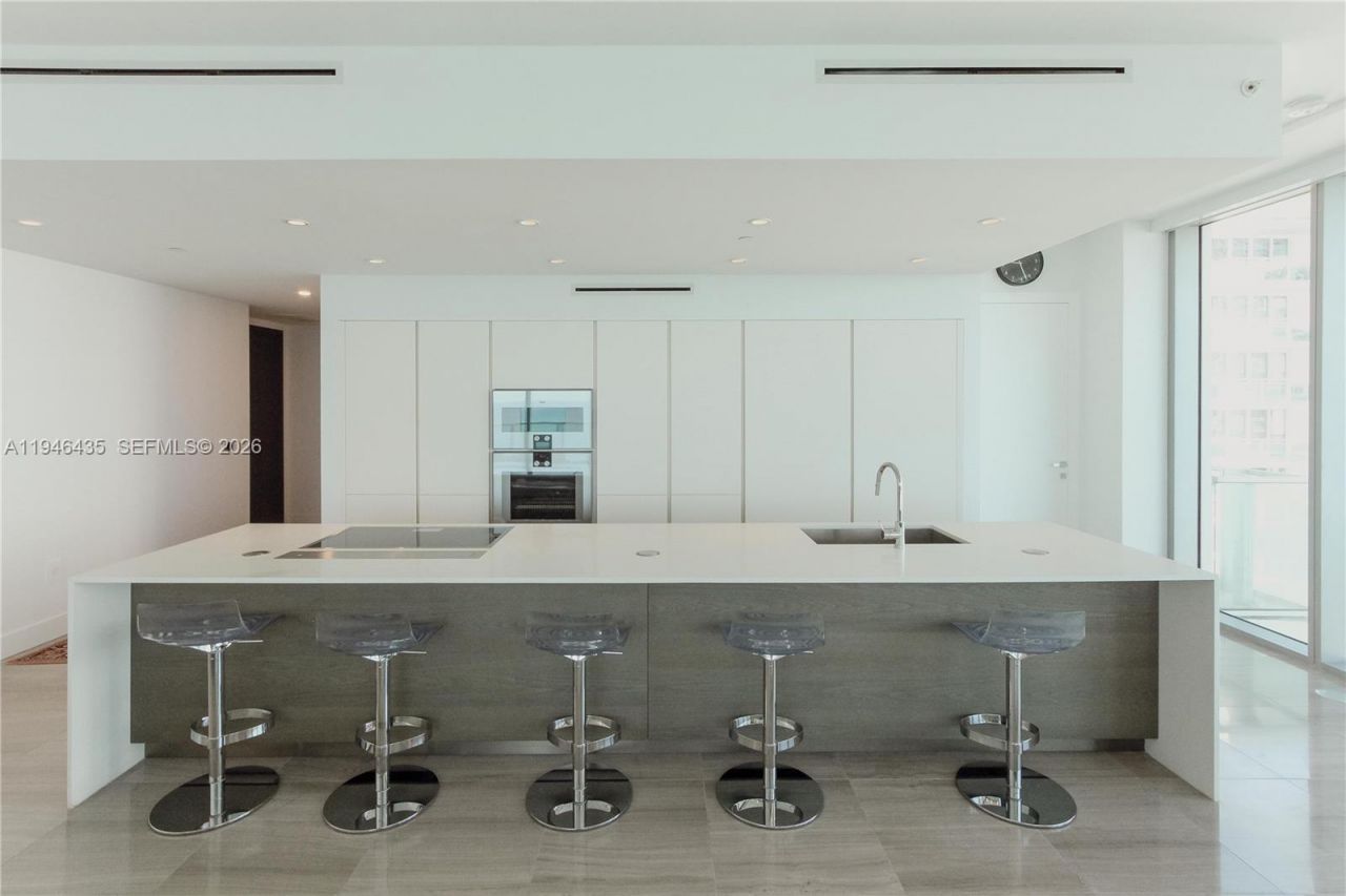 6901 Collins Ave, Unit 901, Miami Beach, FL 33141 Photo