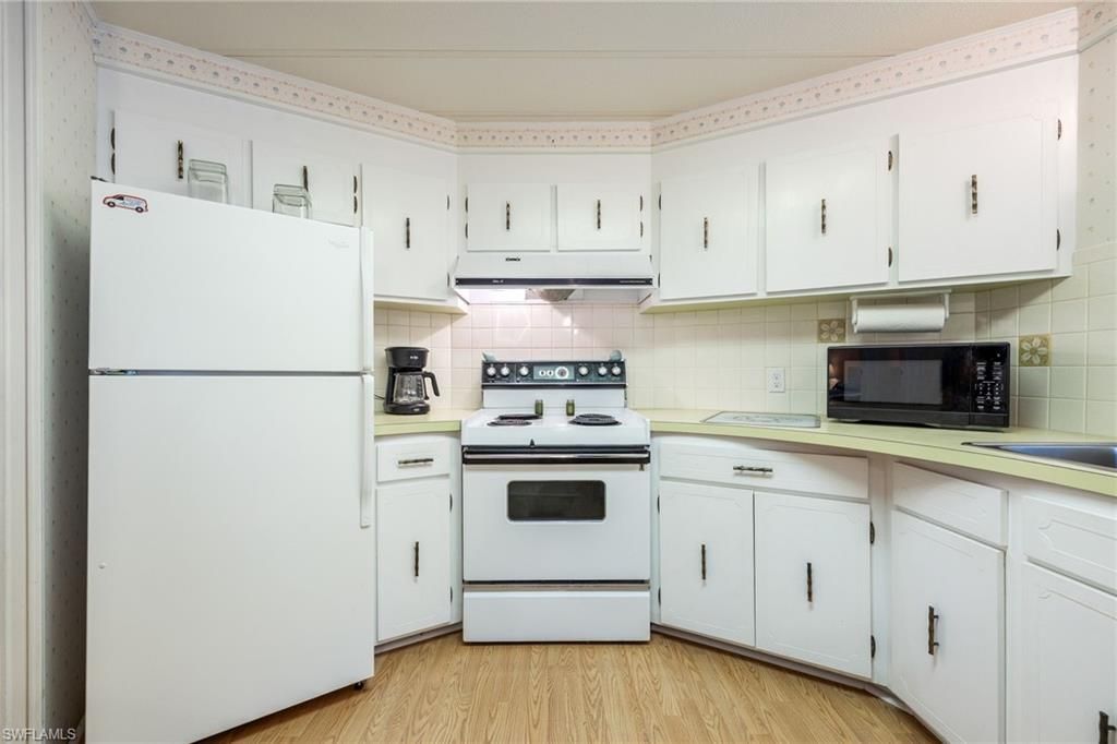 512 Crampton Ln, North Fort Myers, FL 33903 Photo