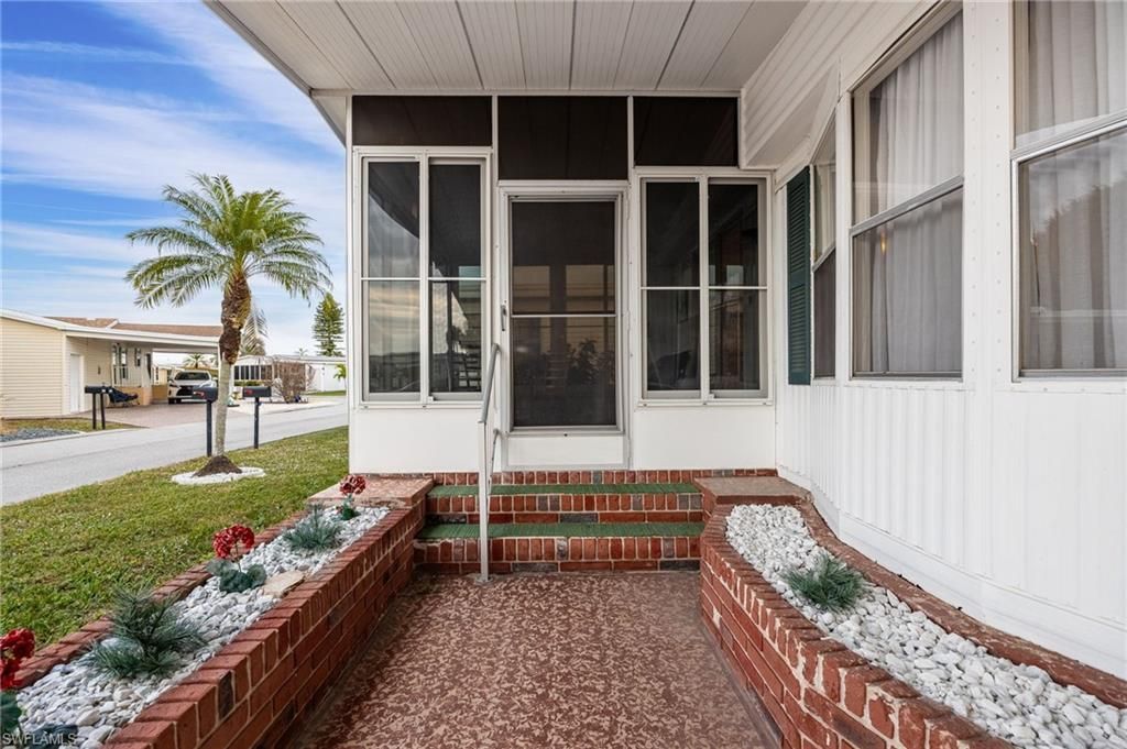 512 Crampton Ln, North Fort Myers, FL 33903 Photo