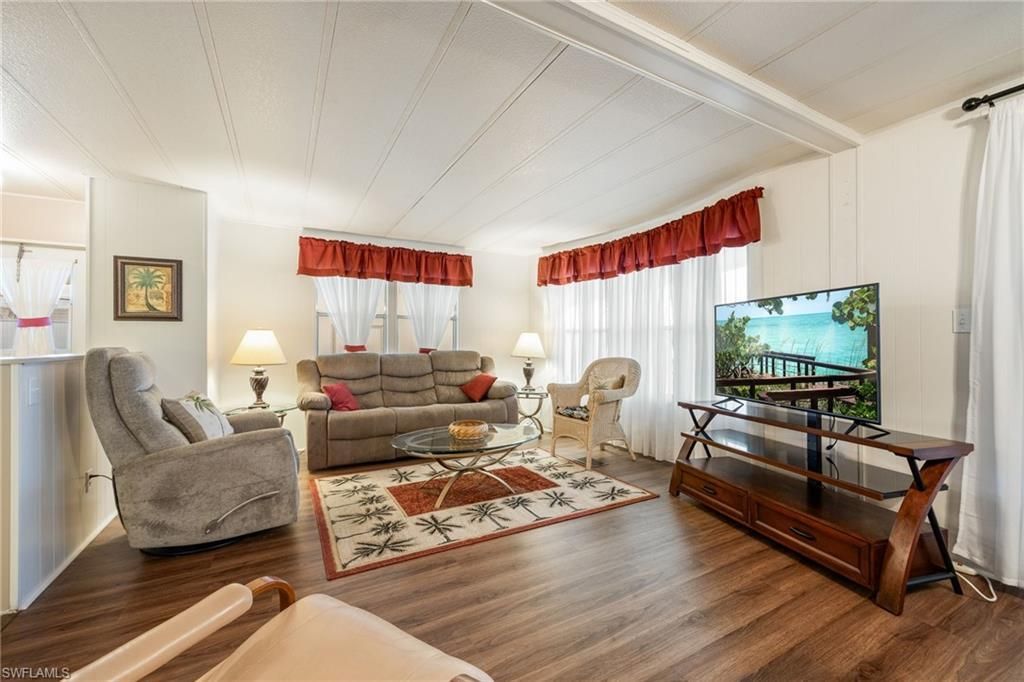 512 Crampton Ln, North Fort Myers, FL 33903 Photo