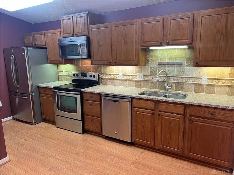 1695 Waterstone Boulevard, Unit 207, Miamisburg, OH 45342 Photo 2