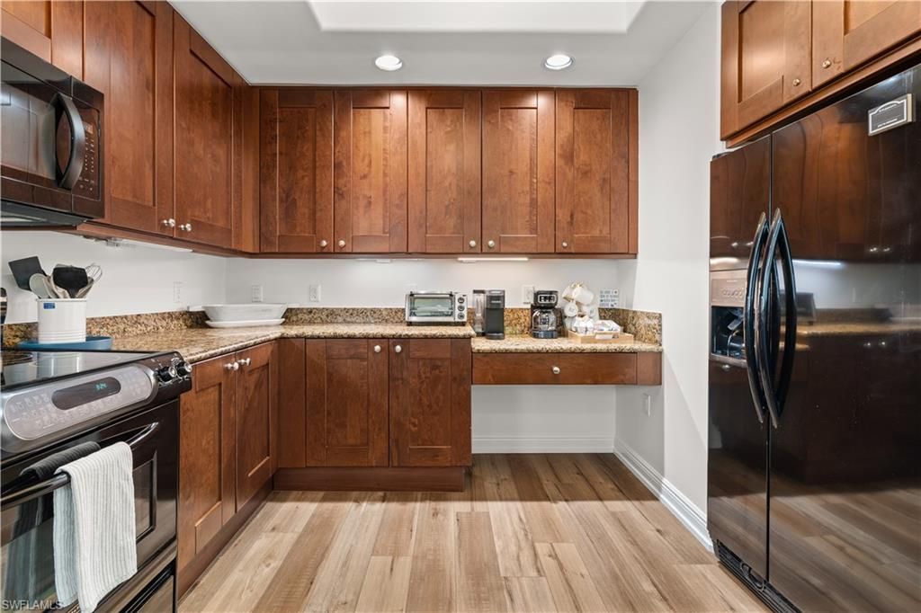 1045 Sandpiper St, Unit G204, Naples, FL 34102 Photo