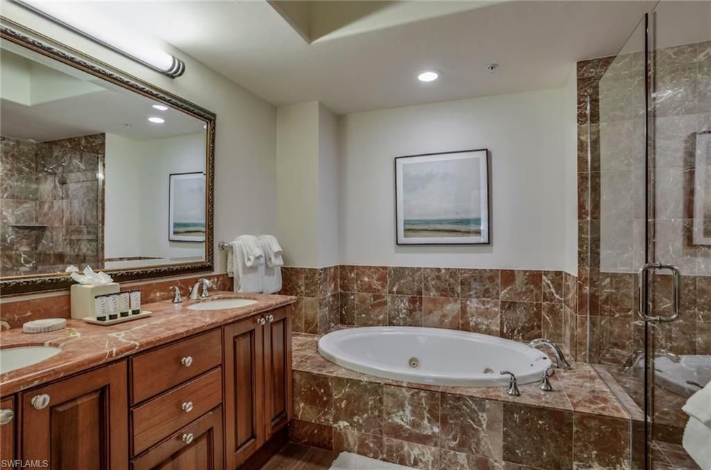 1045 Sandpiper St , Unit G204, Naples, FL 34102 Photo