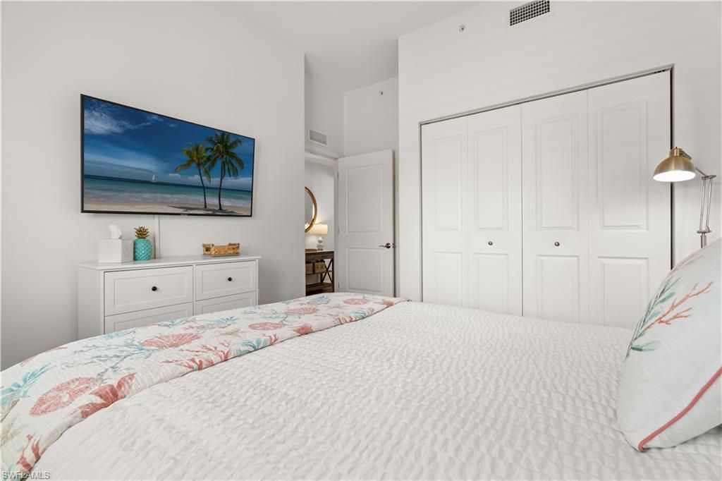 1045 Sandpiper St, Unit G204, Naples, FL 34102 Photo