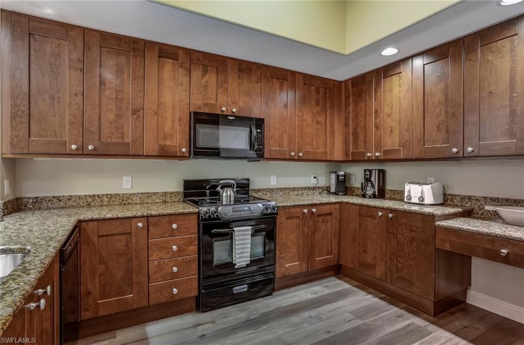 1045 Sandpiper St , Unit G204, Naples, FL 34102 Photo