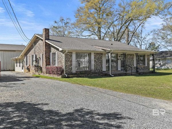 303 W Banyan Street, Bay Minette, AL 36507
