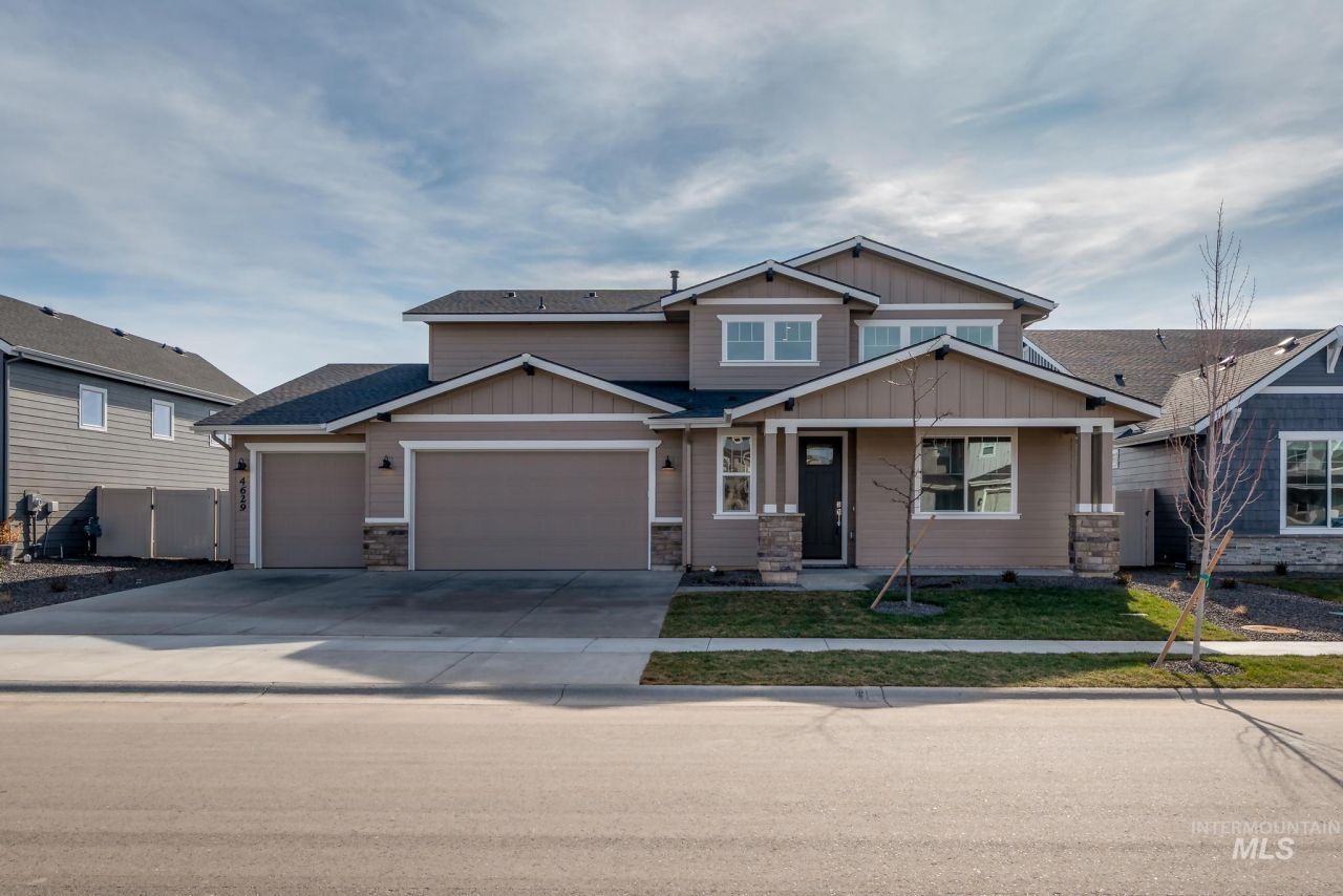 4629 E Coldwater Dr, Nampa, ID 83687 Main Photo