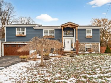 4055 S Fancher Road, Holley, NY 14470