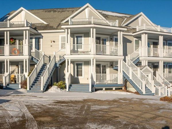 15 Hilltop Drive, Unit 15, Rockport, ME 04856