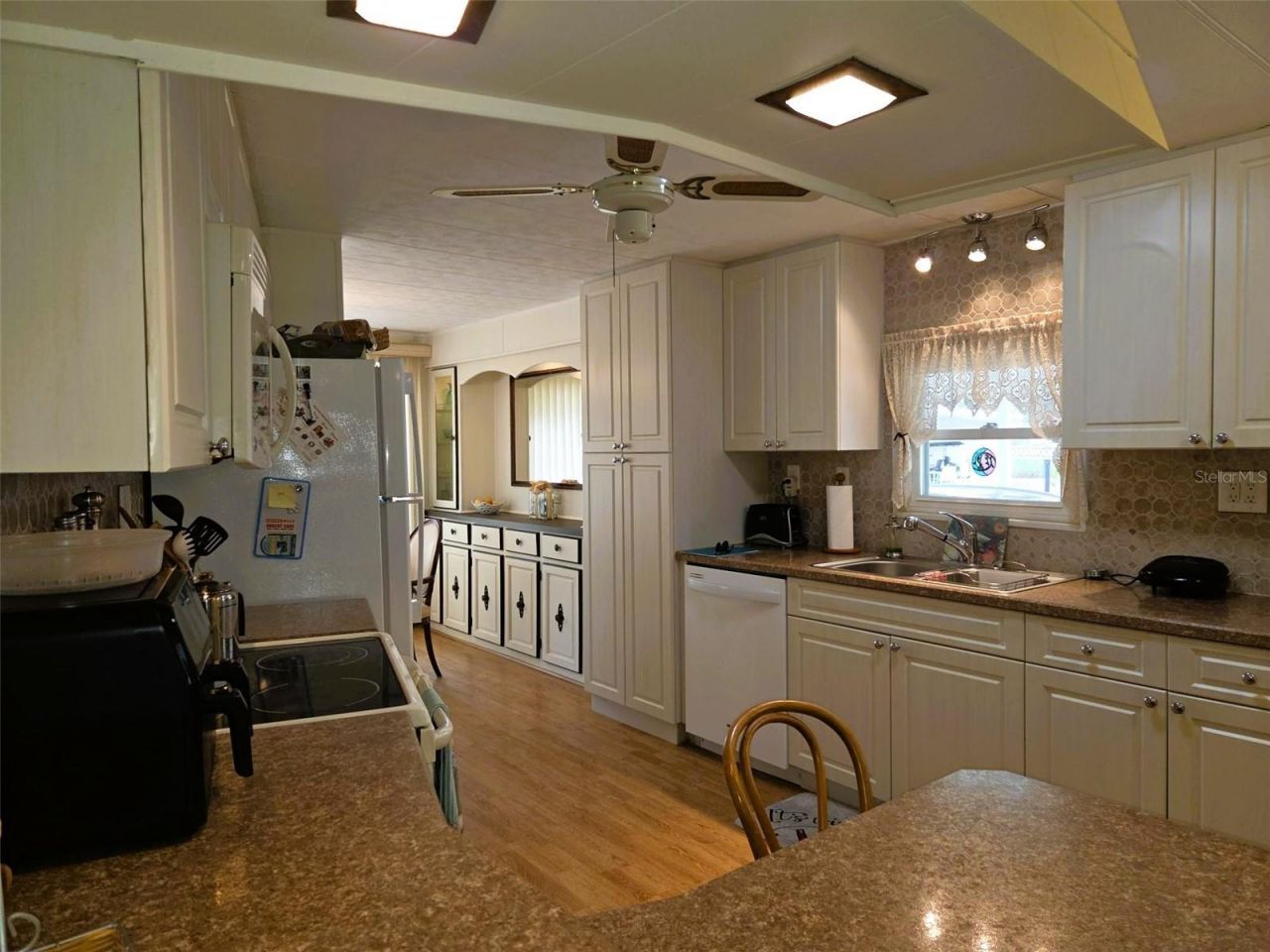 3209 Oakwood Boulevard S, Sarasota, FL 34237 Photo