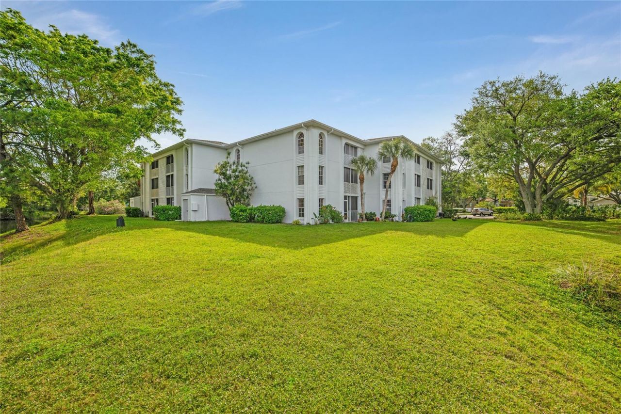 6304 Pointe West Boulevard, Unit A102, Bradenton, FL 34209 Photo