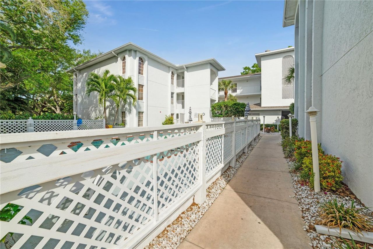 6304 Pointe West Boulevard, Unit A102, Bradenton, FL 34209 Photo