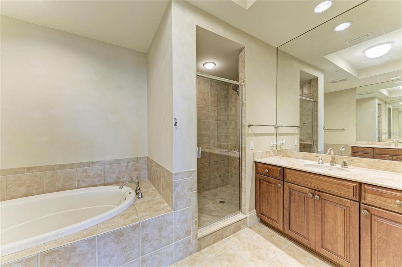 140 Riviera Dunes Way, Unit 605, Palmetto, FL 34221 Photo