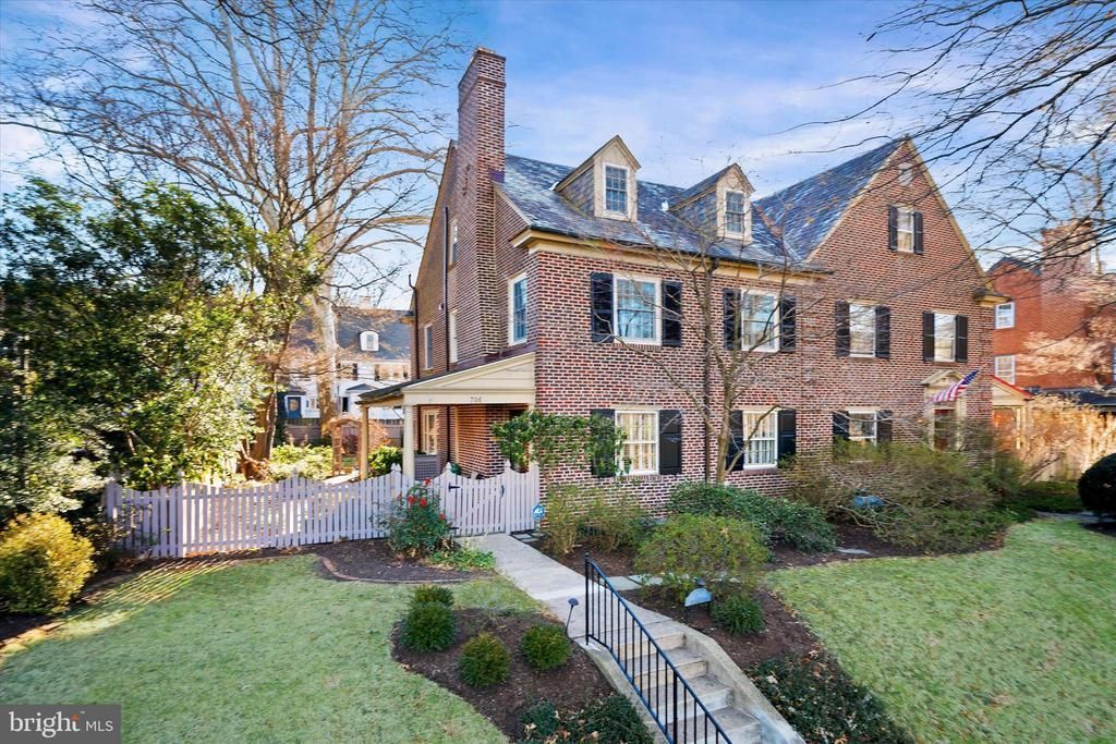 706 Greenhill Avenue, Wilmington, DE 19805 Main Photo