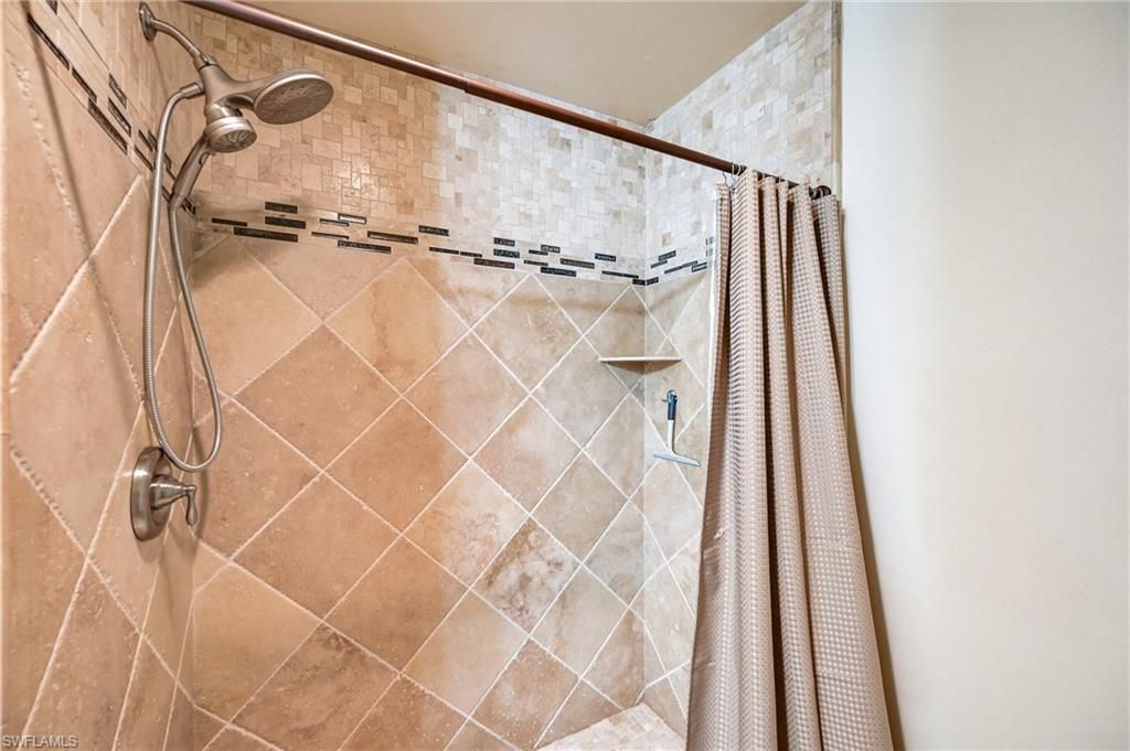 185 Lake Point Ln, Unit 8B, Naples, FL 34112 Photo