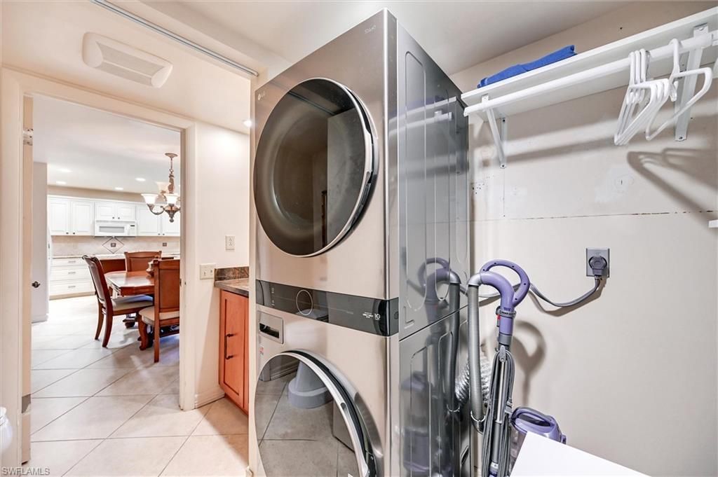 185 Lake Point Ln, Unit 8B, Naples, FL 34112 Photo