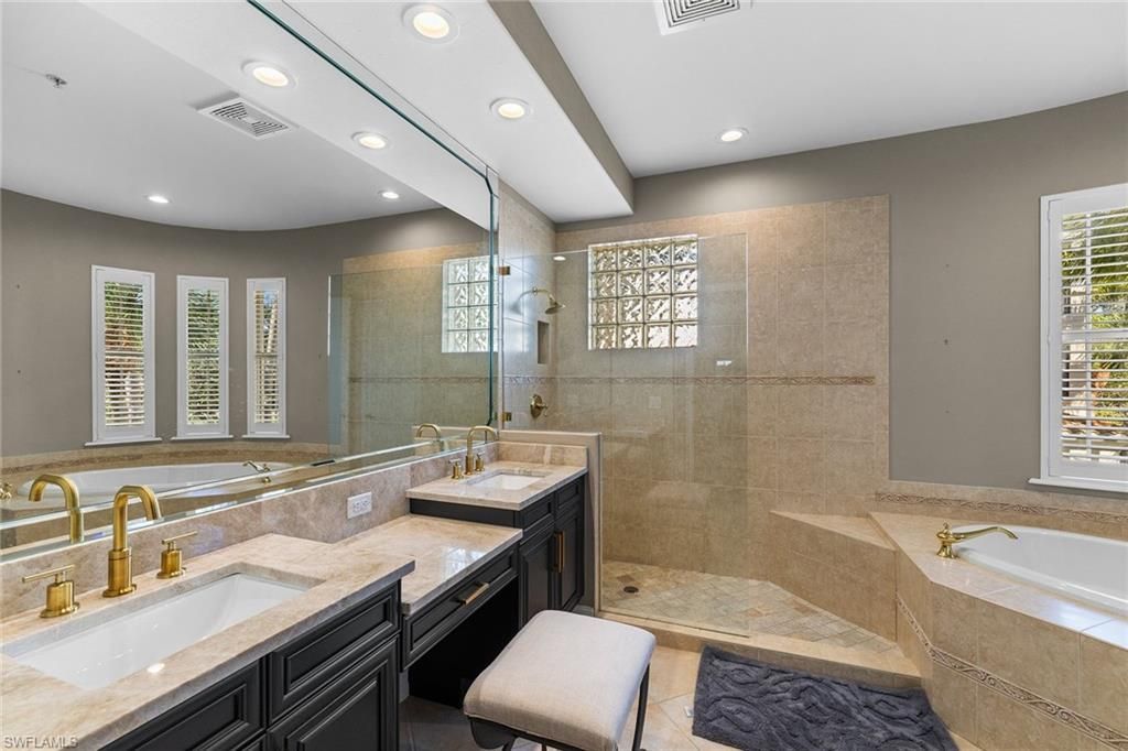 2864 Tiburon Blvd E, Unit 102, Naples, FL 34109 Photo