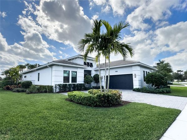 5577 Saint Armands Way, Westlake, FL 33470