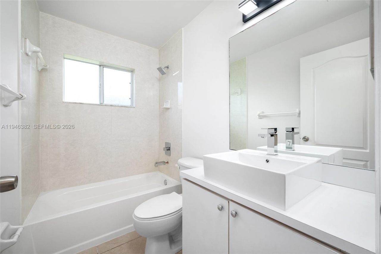 2275 SW 61st Ave, Miami, FL 33155 Photo