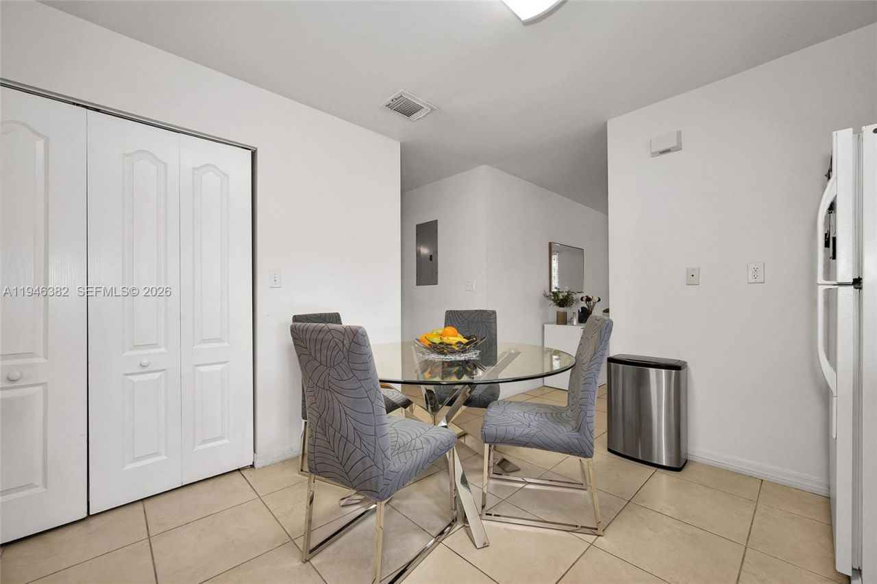 2275 SW 61st Ave, Miami, FL 33155 Photo