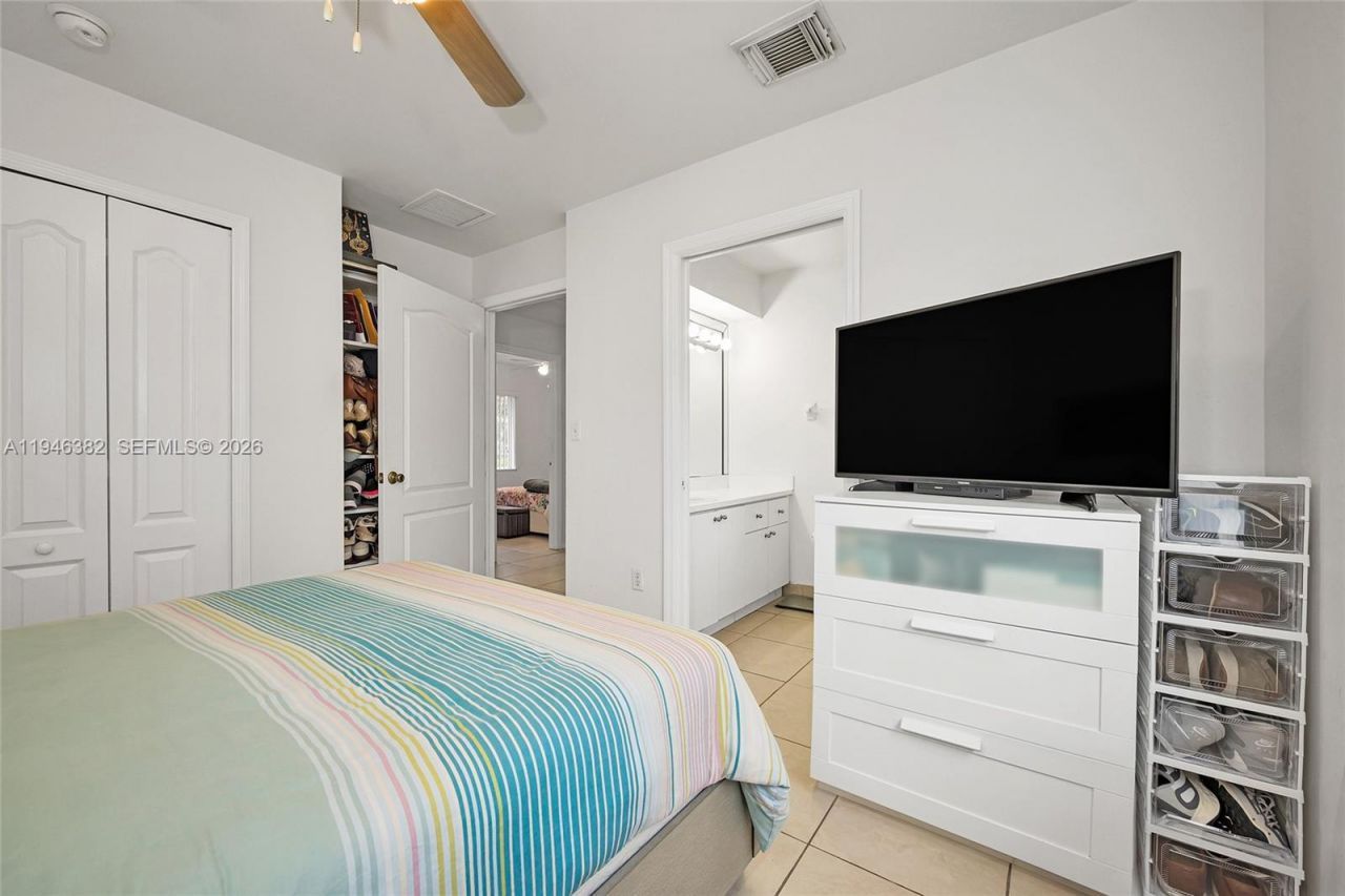 2275 SW 61st Ave, Miami, FL 33155 Photo