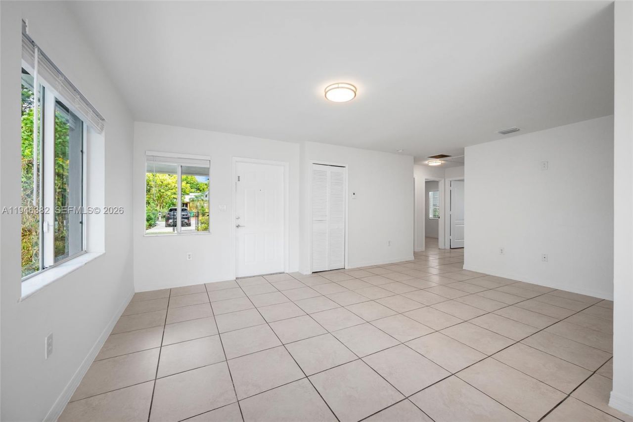 2275 SW 61st Ave, Miami, FL 33155 Photo