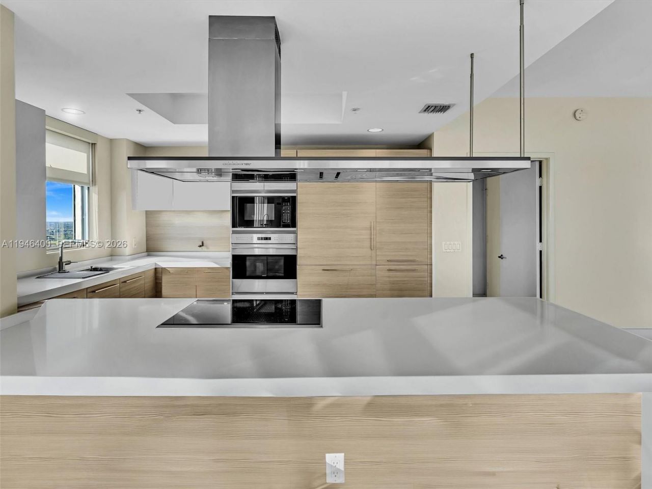 17301 Biscayne Blvd, Unit 2301, North Miami Beach, FL 33160 Photo