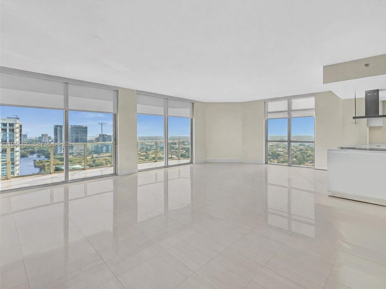 17301 Biscayne Blvd, Unit 2301, North Miami Beach, FL 33160 Photo
