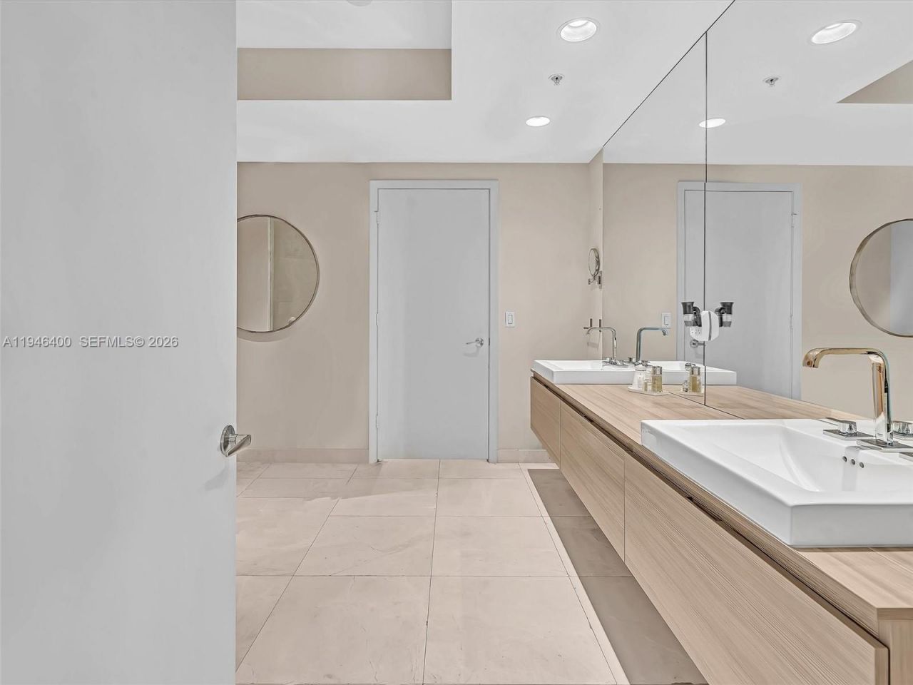 17301 Biscayne Blvd, Unit 2301, North Miami Beach, FL 33160 Photo