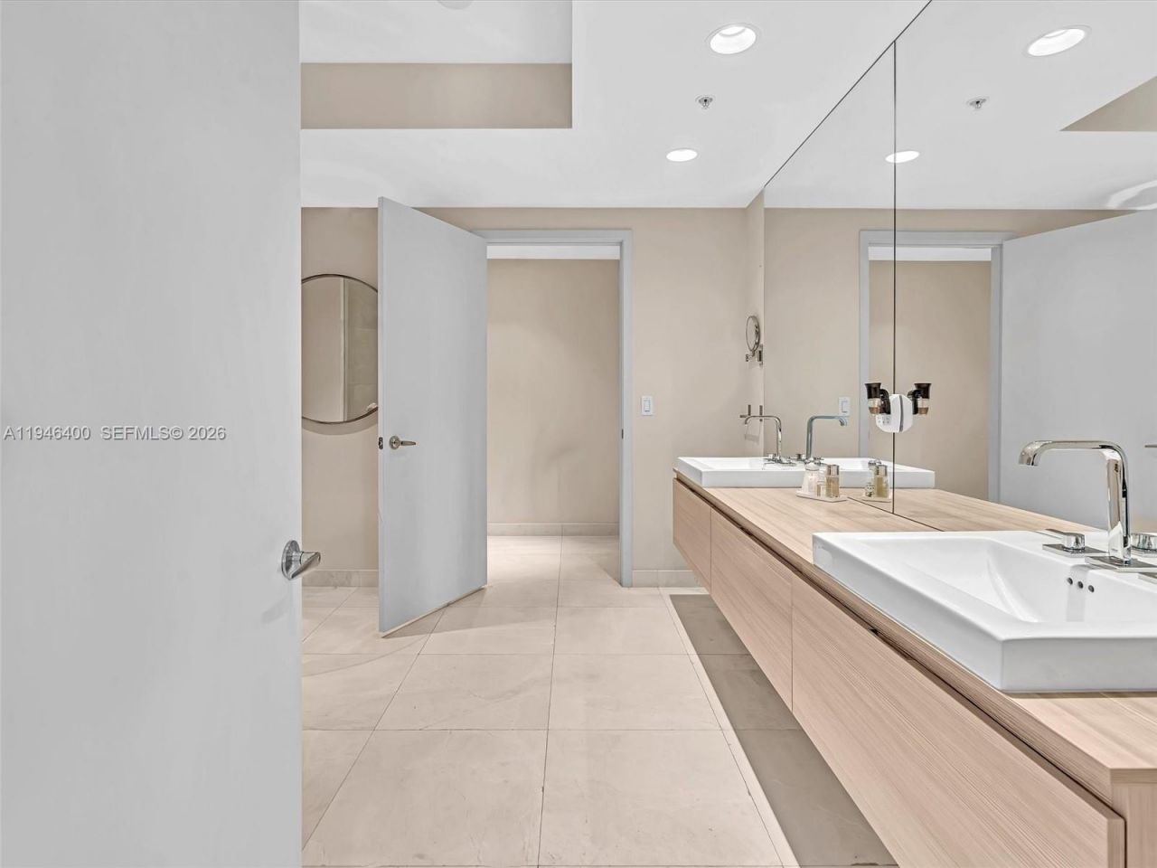 17301 Biscayne Blvd, Unit 2301, North Miami Beach, FL 33160 Photo