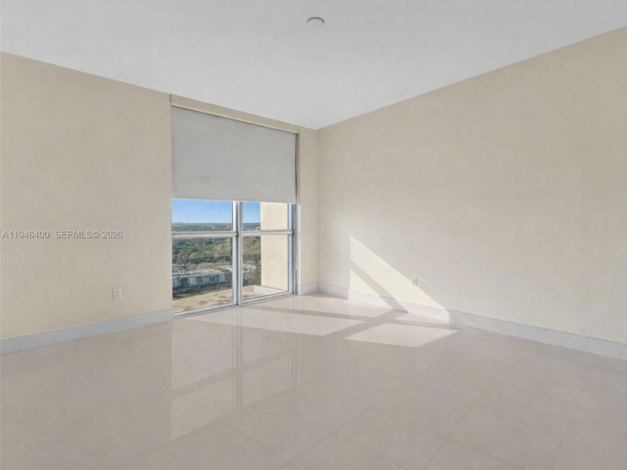 17301 Biscayne Blvd, Unit 2301, North Miami Beach, FL 33160 Photo