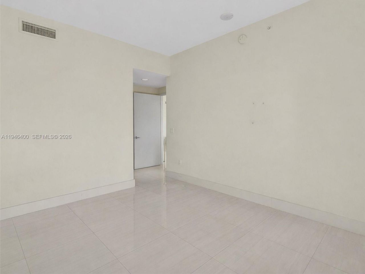 17301 Biscayne Blvd, Unit 2301, North Miami Beach, FL 33160 Photo