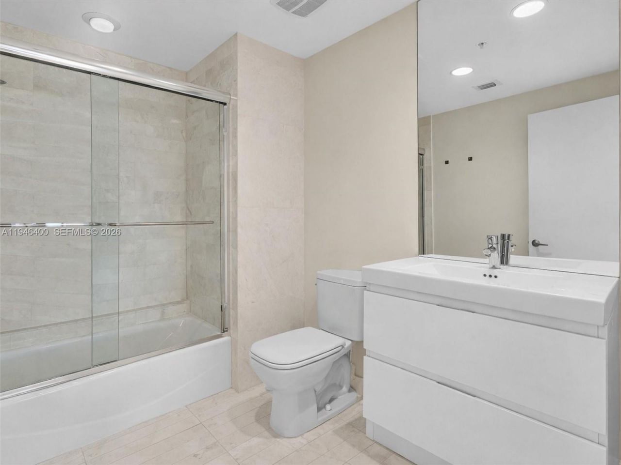17301 Biscayne Blvd, Unit 2301, North Miami Beach, FL 33160 Photo