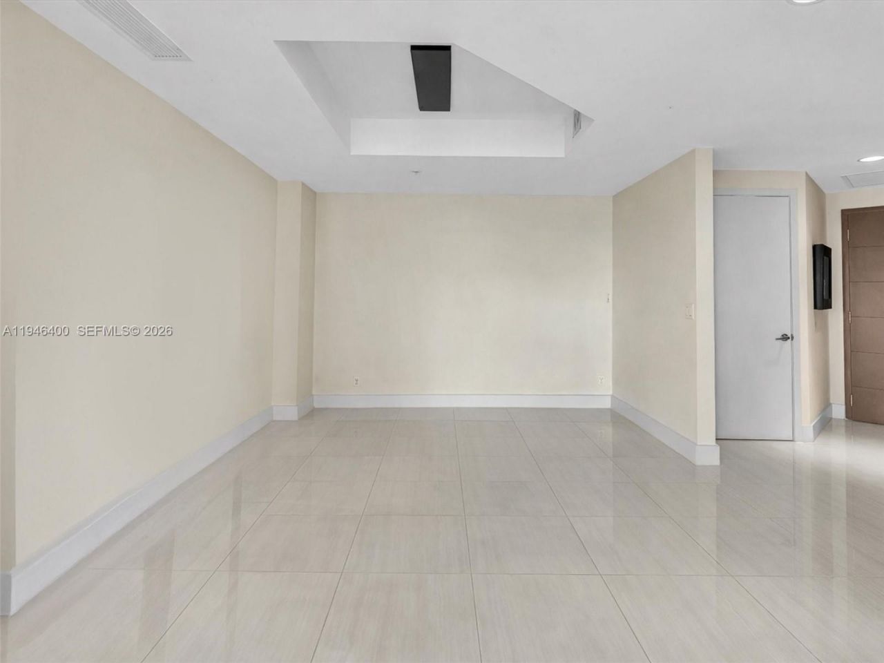 17301 Biscayne Blvd, Unit 2301, North Miami Beach, FL 33160 Photo